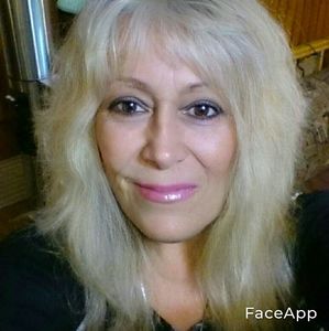 Meet your Posher, Lynda